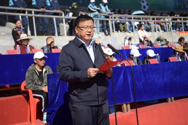 巴西泥瓦匠辛苦奔波2000公里，才发现恋人竟是虚拟角色